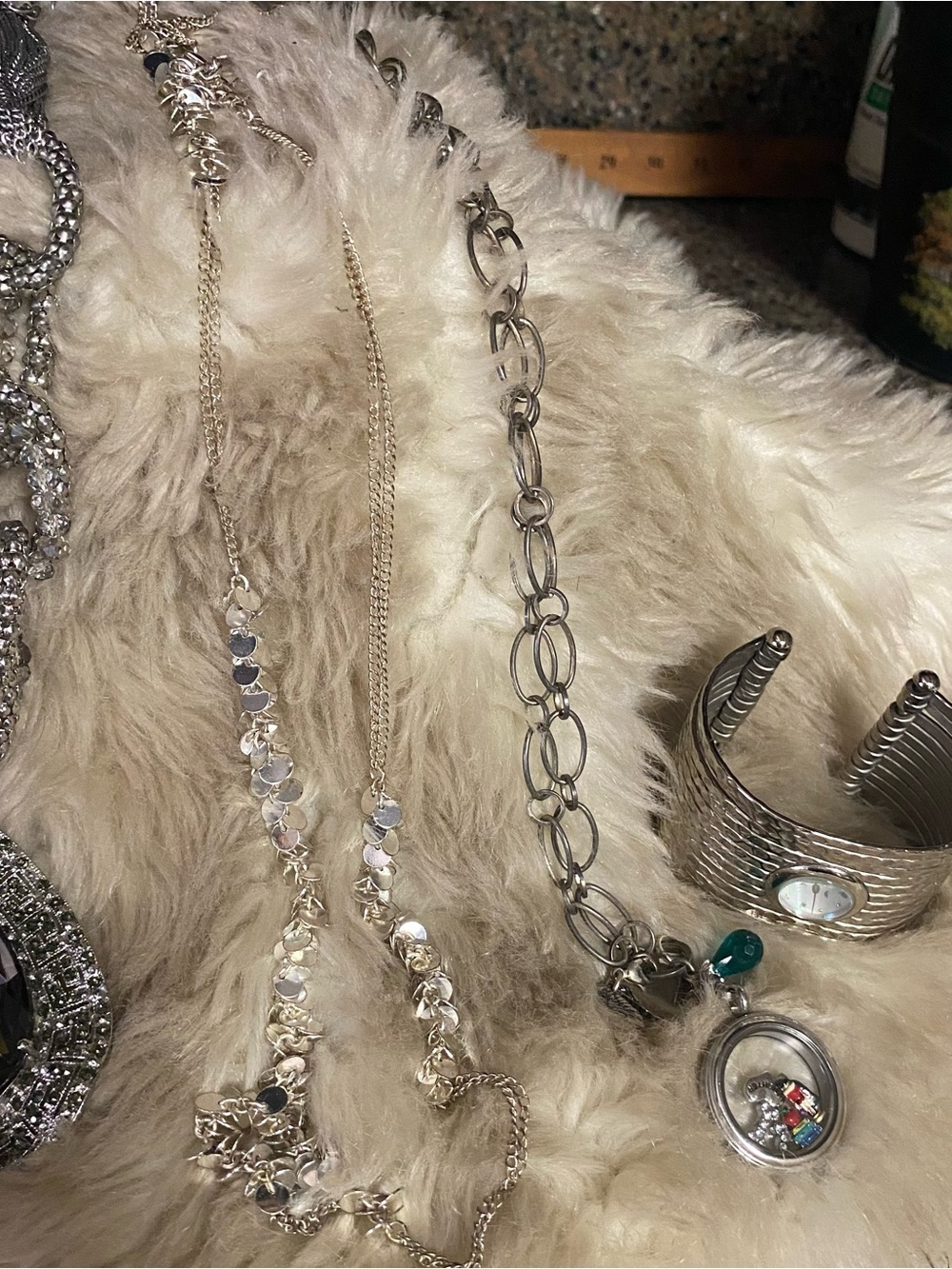 Costume Jewelry # 2 Lot of Necklaces, Bracelets, Rings - Picture 4 of 5